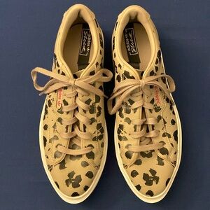 Adidas Sleek Women’s Fashion Sneakers Size 9